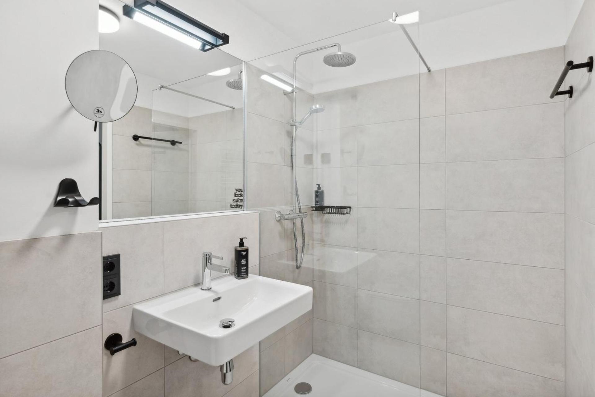 Limehome Salzburg Sterneckstr. エクステリア 写真