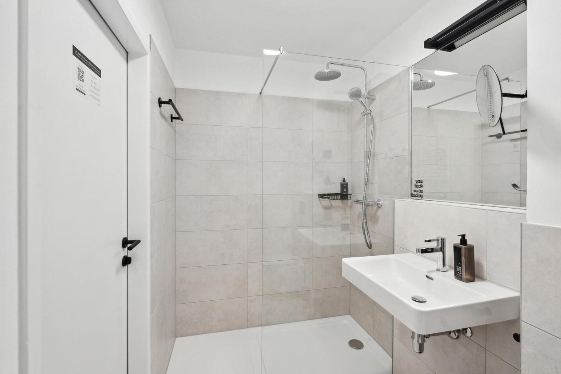 Limehome Salzburg Sterneckstr. エクステリア 写真