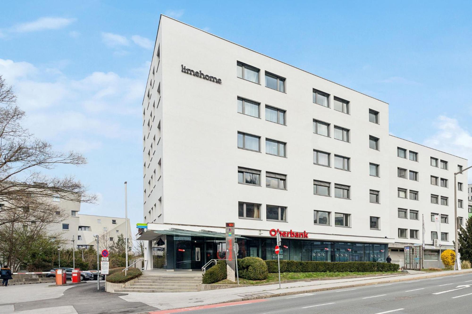 Limehome Salzburg Sterneckstr. エクステリア 写真